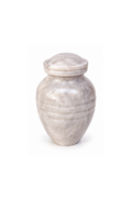White marble cremation and memorial urn for keeping the ashes of a loved one; Urna funeraria y conmemorativa de mármol blanco para conservar las cenizas de un ser querido; Urna funerária e memorial de mármore branco para guardar as cinzas de um ente querido; Urne funéraire et cinéraire en marbre blanc pour conserver les cendres d’un être cher; Weiße Marmorurne als Gedenkurne zur Aufbewahrung der Asche eines geliebten Menschen; Urna funeraria e commemorativa in marmo bianco per custodire le ceneri di una per